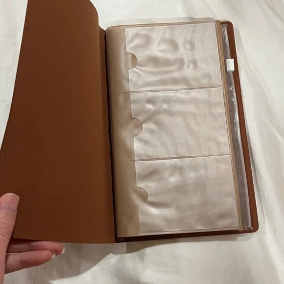 Notebook - Picture 6 of 8